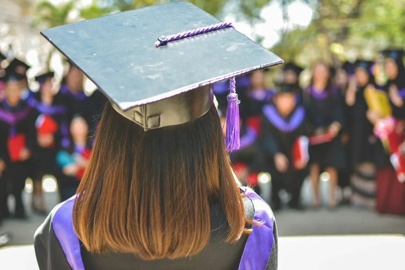 Educação digital: como instituições de ensino usam assinaturas digitais para diplomas e certificados