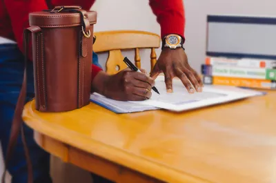 Dicas Essenciais para Criar um Contrato de Prestação de Serviços Simples e Eficiente